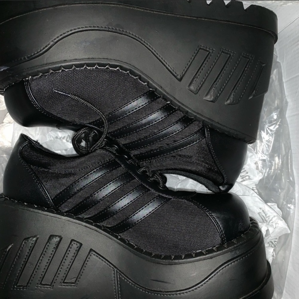 Demonia Stomp Platforms Brand New In Box - Picture 6 of 8